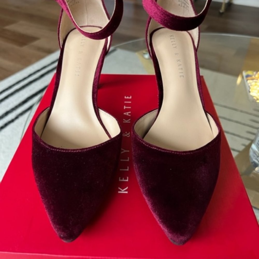 Red Velvet Heel/Pump